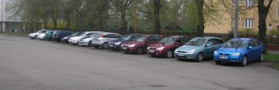 13:30 - těsně po našem příjezdu už byla většina na místě. Celkem dobrá dochvilnost!