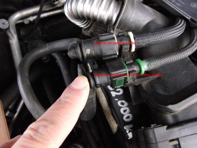 hadice s čistou naftou s nápisem STAR.jpg