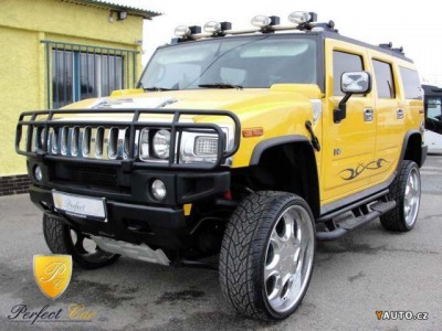 Hummer_H2_6_0_V8_Wagon_1.jpg