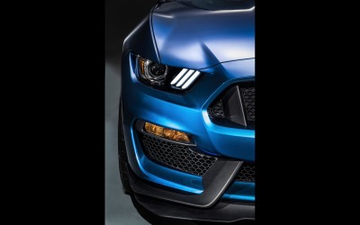 2016-Ford-Shelby-GT350R-Mustang-Details-4-2560x1600.jpg