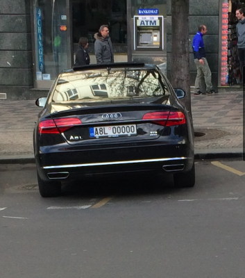 A8L 00000.png (622.95 KiB) Zobrazeno 1157 x AUDI A8L