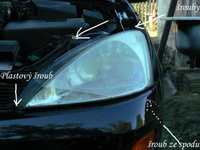 Na nových světlech už se plastový šroub nedává.
