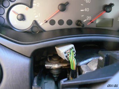 P1030008.JPG (135.28 KiB) Zobrazeno 1531 x propojení aby svílily tlumené zároveň s dálkovými.