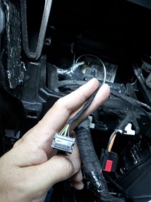 konektor za radiem.jpg