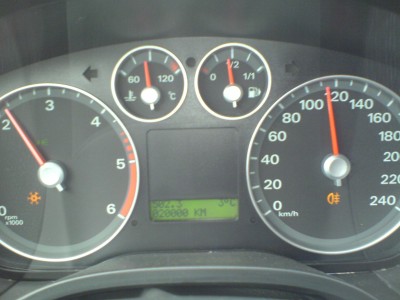 Focus 20000km na tachometru.jpg