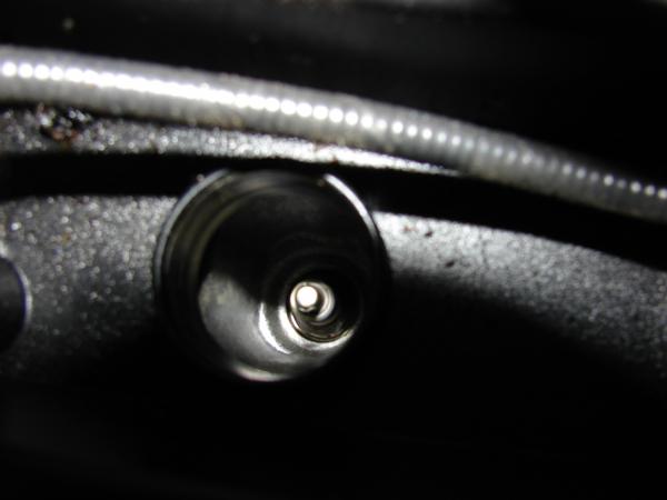 svíčka se ukrývá 10 cm hluboko