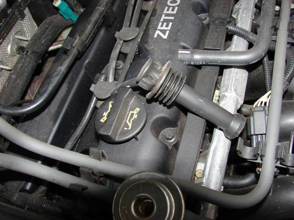 svíčka se ukrývá cca 10 cm hluboko