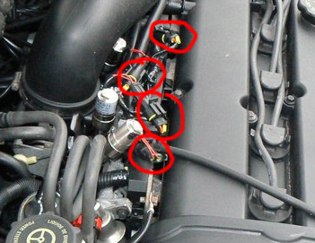 Wolf2-konektory copy.jpg