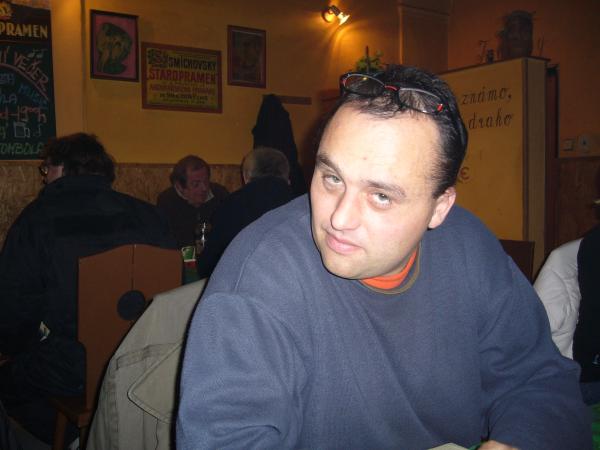 Zahoď ten foťák, varuju tě!