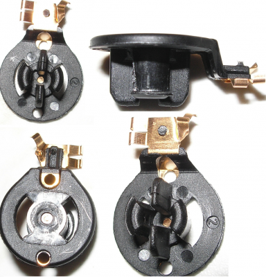 Vypadlá věc z pod volantu.