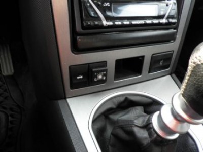 ukazatel množství plynu max 48l po dojetí plynu se ozve zvukový signál a přepne se na benzín